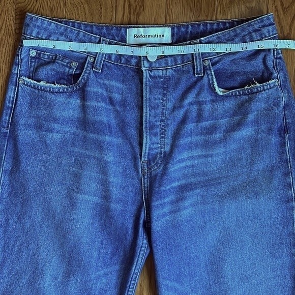 EUC Reformation Fawcett Jeans Celtic Wash Cropped Wide Leg Raw Hem Denim US 30 - Picture 9 of 12